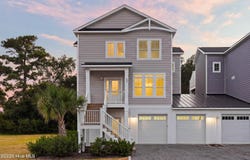 52 Pier View Court, Hampstead, NC 28443
