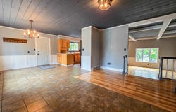 2537 NW 10th Ave, Minot, ND 58703