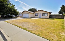 905 E Florinda Street E, Hanford, CA 93230