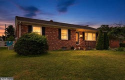 142 CASIMIR, NEW CASTLE, DE 19720