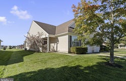 37 E DEHART Avenue, CLAYTON, NJ 08312