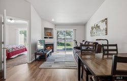 150 E Waterbury Ln, Meridian, ID 83646
