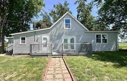 1311 McGlasson Road, Jacksonville, IL 62650