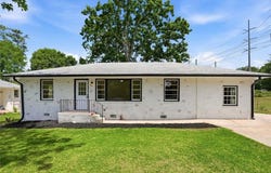 1902 Mural Circle, Morrow, GA 30260