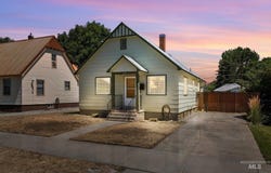 918 W 3rd St, Weiser, ID 83672