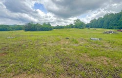 Hwy 72, Cherokee, AL 35674