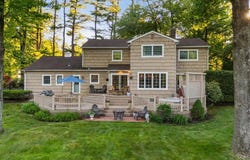 96 Plainview Road, Woodbury, NY 11797