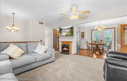 2610 Renfrew Way, Lansing, MI 48911