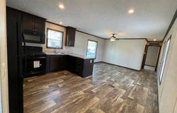 43 Armstrong, Flushing, MI 48433