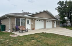 920 1st Ave N, New Rockford, ND 58356