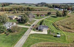 2955 Winklepleck Road NW, Sugarcreek, OH 44681