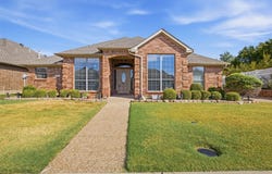 103 Crestway Drive, Cedar Hill, TX 75104