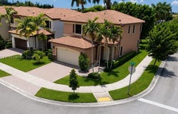 8890 W 33rd Ave, Hialeah, FL 33018