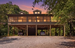 22 Tranquility Ln, Moselle, MS 39459