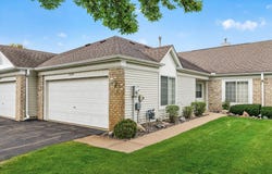 9254 Prairieview Trail N, Champlin, MN 55316