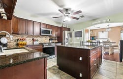 212 OCELOT Drive, Arabi, LA 70032