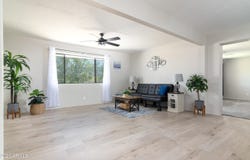 985 E SAGUARO Drive, Globe, AZ 85501