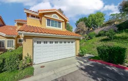 4945 Santo Drive, Oak Park, CA 91377