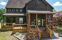 6280 NW Sale Barn Rd, Cameron, MO 64429