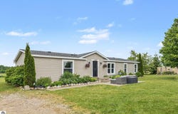 14625 Springwood Road, Charlevoix, MI 49720