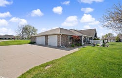 1706 E Greenwood, Mount Pleasant, IA 52641