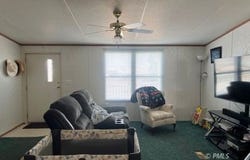 352 N Wahweap Dr, Greenehaven, AZ 86040