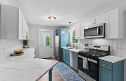 62 WARREN Avenue, BELLMAWR, NJ 08031
