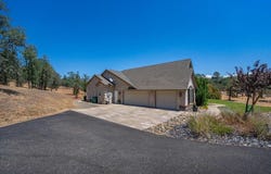 20700 Bernard Way, Redding, CA 96003