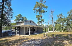 140 E Ridgecrest Drive, Hemphill, TX 75948
