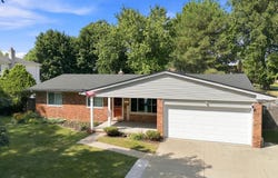 4957 Hubbard Drive, Troy, MI 48085