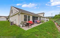 257 Foxtail Circle, Archbald, PA 18403