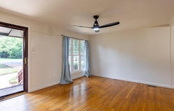 945 W 2nd Street, Chase City, VA 23924