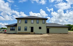 404 S BIRCH AVENUE, Marshfield, WI 54449