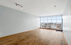 1550 E Royall Pl, Milwaukee, WI 53202