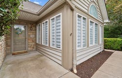 1701 Heather Heights Dr, Crescent, PA 15046