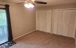 22 COUNTRY Place, Springfield, IL 62703
