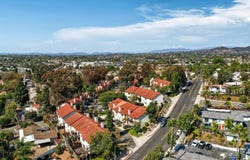 321 Windy Ln, Vista, CA 92083