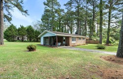 67 Thomas Avenue, Chadbourn, NC 28431