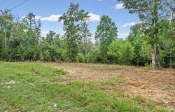 6 Selph Rd, STEWART, TN 37175