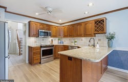 20 WADE Drive, LITITZ, PA 17543