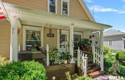 319 N MAPLE Street, Nokomis, IL 62075