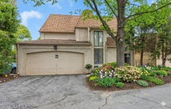 9 Carriage Place, Edison, NJ 08820