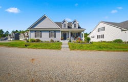 8 Bent Grass Circle, Kingston, NH 03848