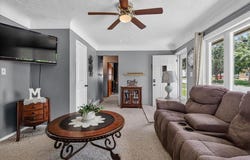 1129 Maxine Avenue, Waterloo, IA 50701