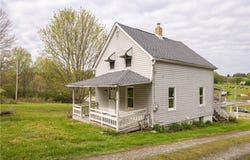 514 Kings Rd, Apollo, PA 15613