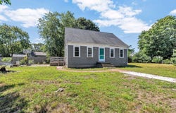 31 Park Drive, West Dennis, MA 02670