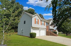 3806 Clayton Crossing Way, Ellenwood, GA 30294