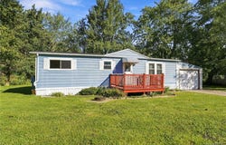 29 Quarry Hill, Akron, NY 14001