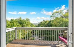 161 Skyleaf Drive, Sugar Mountain, NC 28604