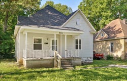 800 W Central Street, Springfield, MO 65802